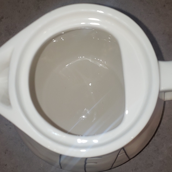 Rae Dunn Teapot Vintage - Picture 4 of 10